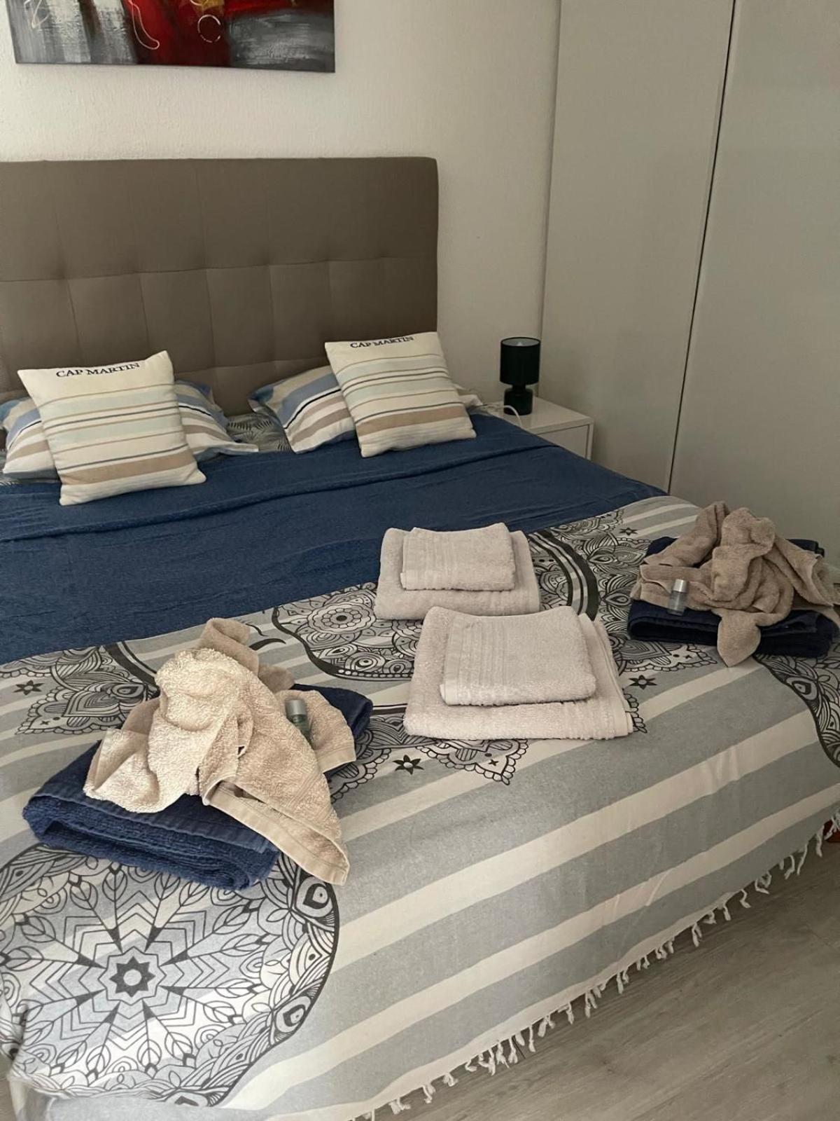 Au Reveil Des Cigales Hotel Сен-Агулф Екстериор снимка