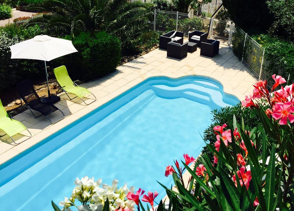 Au Reveil Des Cigales Hotel Сен-Агулф Екстериор снимка